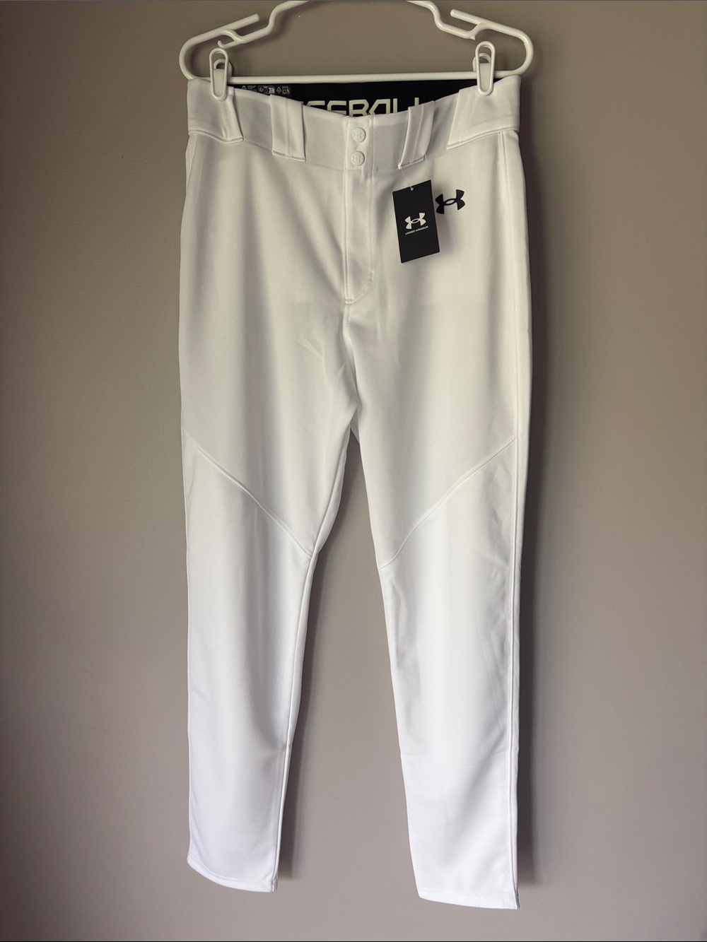 Under Armour Men’s White Loose Tapered Fit Baseball Pants